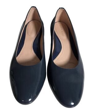 Taryn Rose Navy Patent Leather Low Heel Pumps Womens 6.5 Comfort Career Shoes